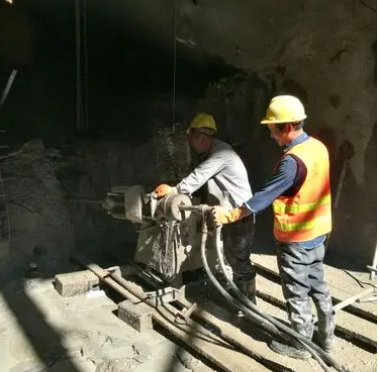 岑巩水下抗分散灌浆料特点 水下不分散注浆料介绍