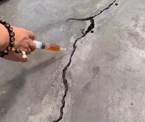 岑巩混凝土裂缝修补技术详解​